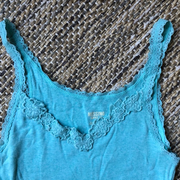 Mossimo women’s aqua teal blue tank top with lace - Picture 3 of 3